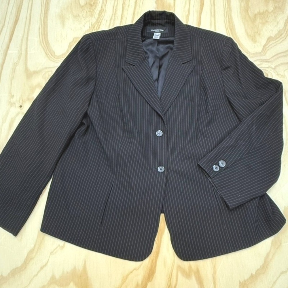 Jones New York Woman Black Pinstripe Blazer Jacket Plus Size 22W Two Button